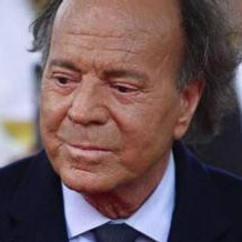 Diario Frontera, Frontera Digital,  Opinión, ,Julio Iglesias y la responsabilidad como ídolo: “La libertad es al hombre tan vital como la sangre” por Ángel Ciro Guerrero