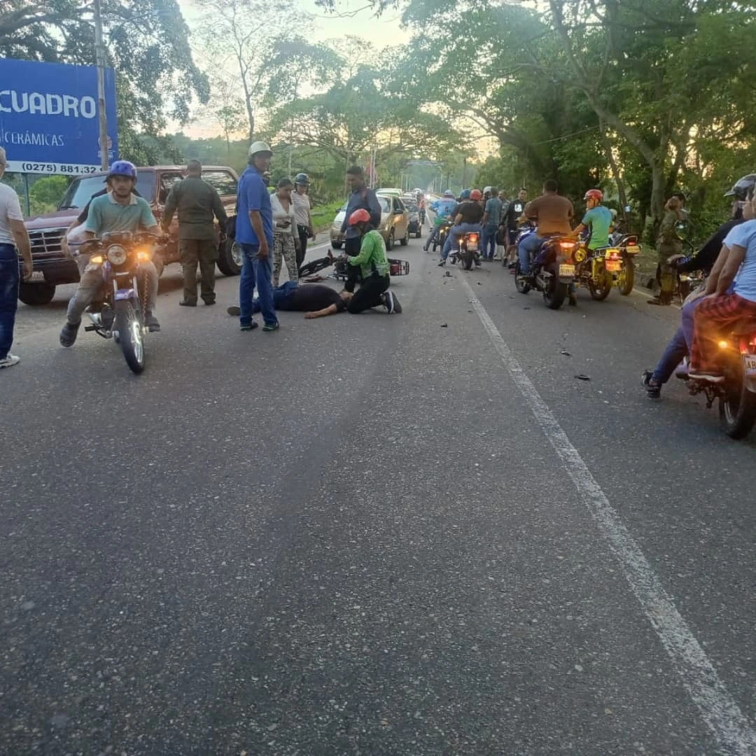 Diario Frontera, Frontera Digital,  Sucesos, ,Aparatoso accidente dejó tres personas heridas en El Vigía