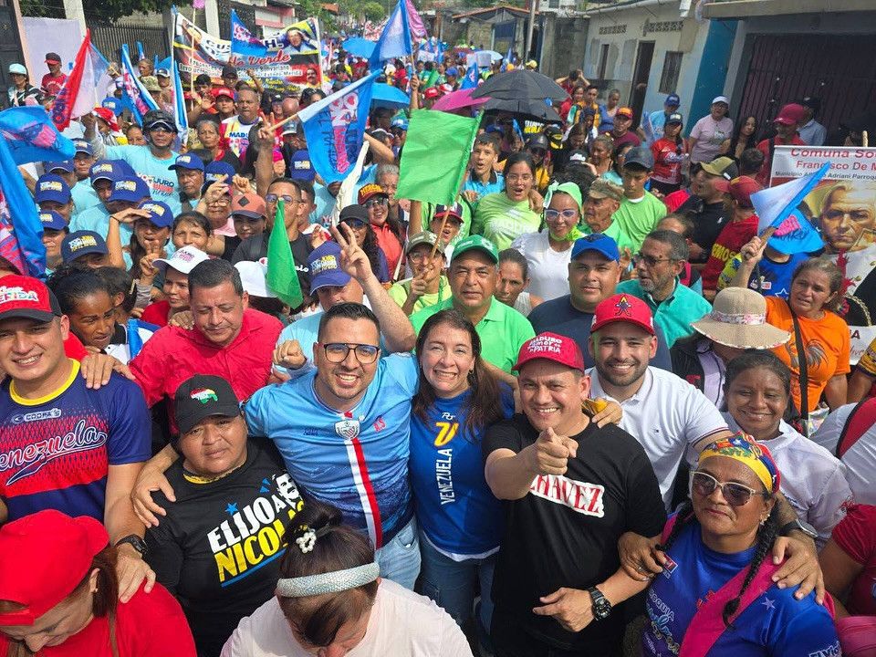 Diario Frontera, Frontera Digital,  Politica, ,El Vigía se desborda en marcha de apoyo para el candidato Arnaldo Sánchez