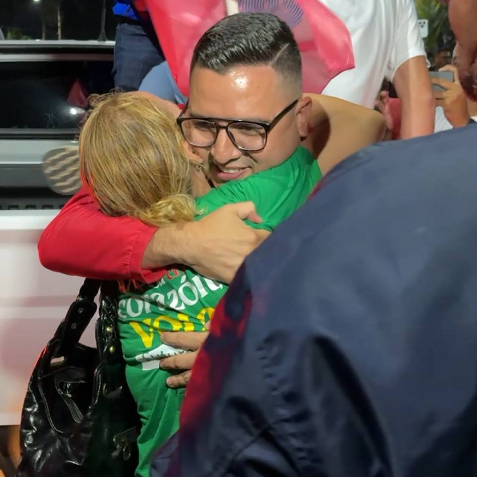 Diario Frontera, Frontera Digital,  Politica, ,Militancia revolucionaria de Mérida celebra victoria electoral de Arnaldo Sánchez