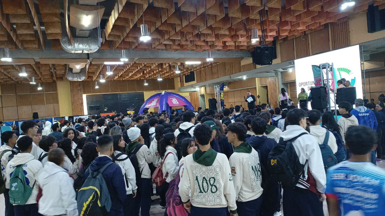 Diario Frontera, Frontera Digital,  Regionales, ,Estudiantes merideños acudieron masivamente a la Expoferia de Oportunidades de Estudio 2025