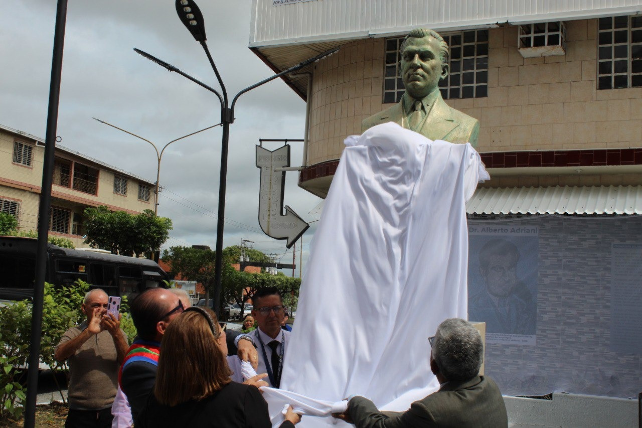 Diario Frontera, Frontera Digital,  El Vigía Panamericana, ,Plaza Alberto Adriani servirá para el encuentro de la historia local