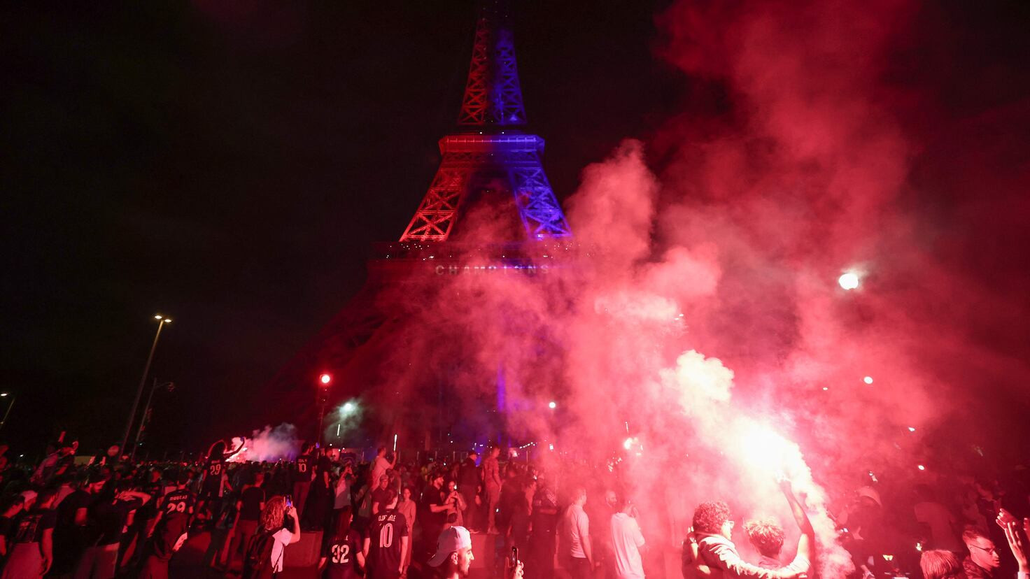 Diario Frontera, Frontera Digital,  Internacionales, ,Dos muertos y más de 550 detenidos en París por los disturbios ocurridos 
durante las celebraciones de la consagración del PSG