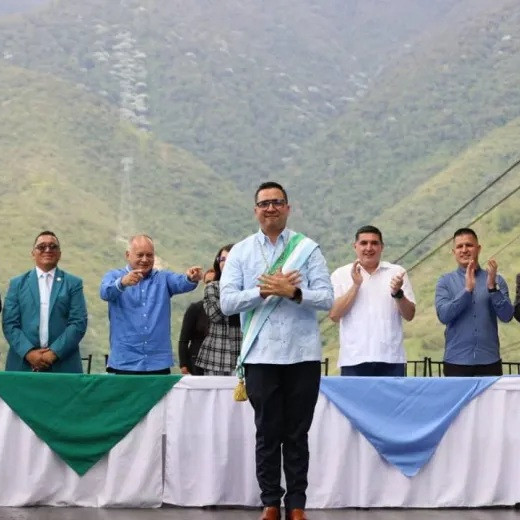 Diario Frontera, Frontera Digital,  Regionales, ,Arnaldo Sánchez es el primer chavista en juramentarse como gobernador tras el 25 de mayo