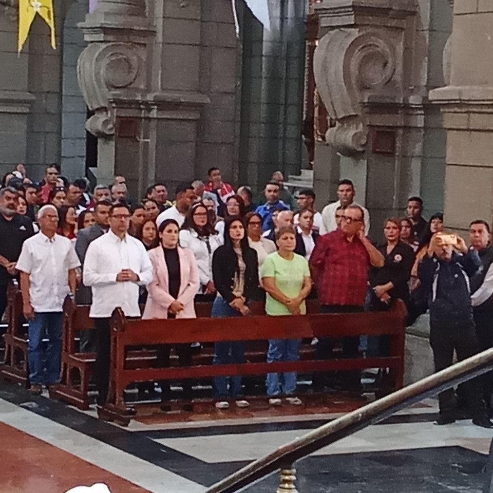 Diario Frontera, Frontera Digital,  Regionales, ,Feligreses acompañan al gobernador Arnaldo Sánchez en misa inaugural de su gestión