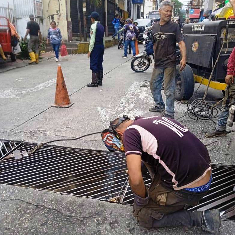 Diario Frontera, Frontera Digital,  Regionales, ,Alcalde Jesús Araque despliega mantenimiento del alcantarillado en Mérida
