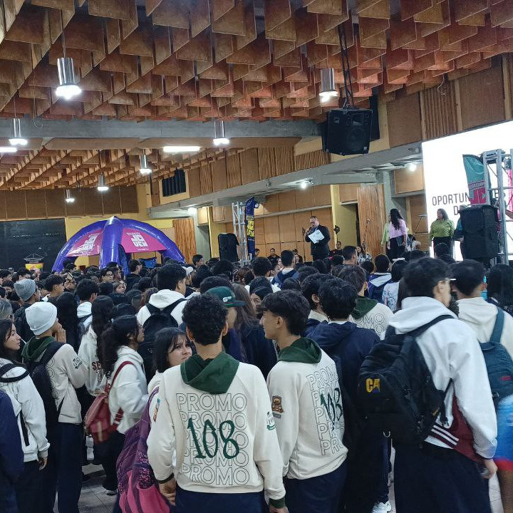 Diario Frontera, Frontera Digital,  Regionales, ,Estudiantes merideños acudieron masivamente a la Expoferia de Oportunidades de Estudio 2025
