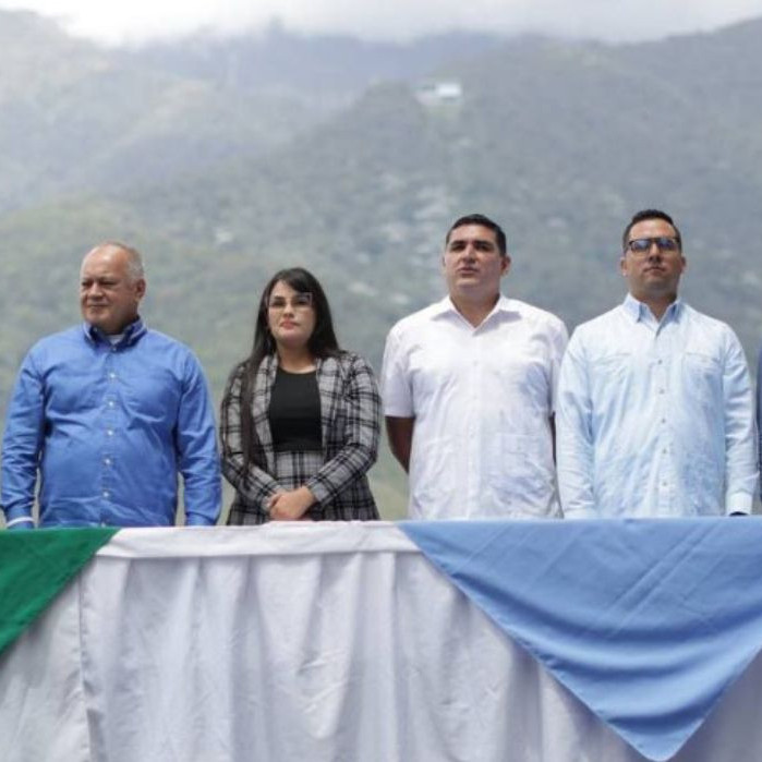 Diario Frontera, Frontera Digital,  Regionales, ,Cabello reitera llamado del presidente Maduro en juramentación del Gobernador de Mérida: 
Más calle, menos escritorio