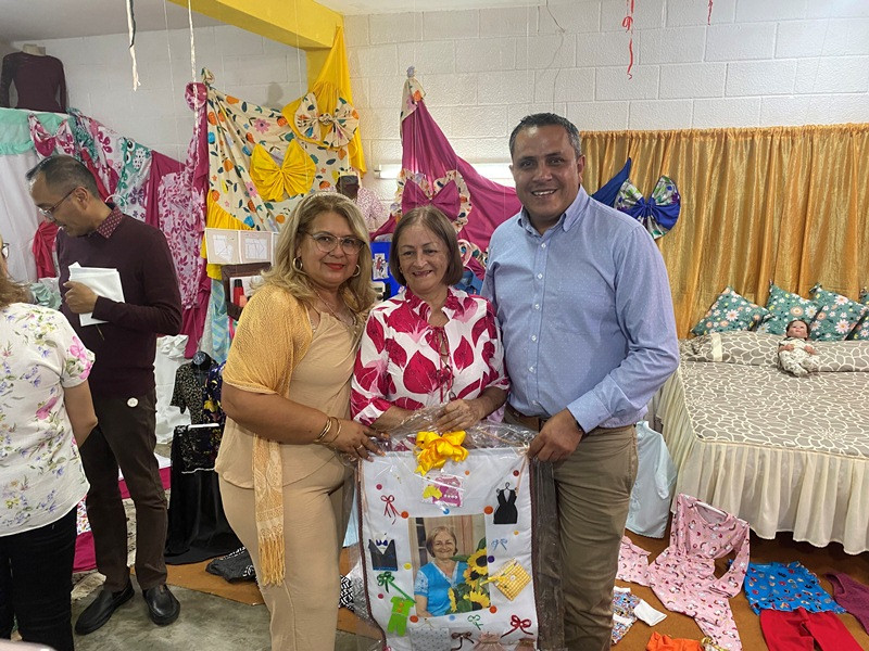 Diario Frontera, Frontera Digital,  Regionales, ,Escuela de Emprendimiento "Ismenia Mora" de Zea celebra 80 años 
con exitosa exposición de fin de curso