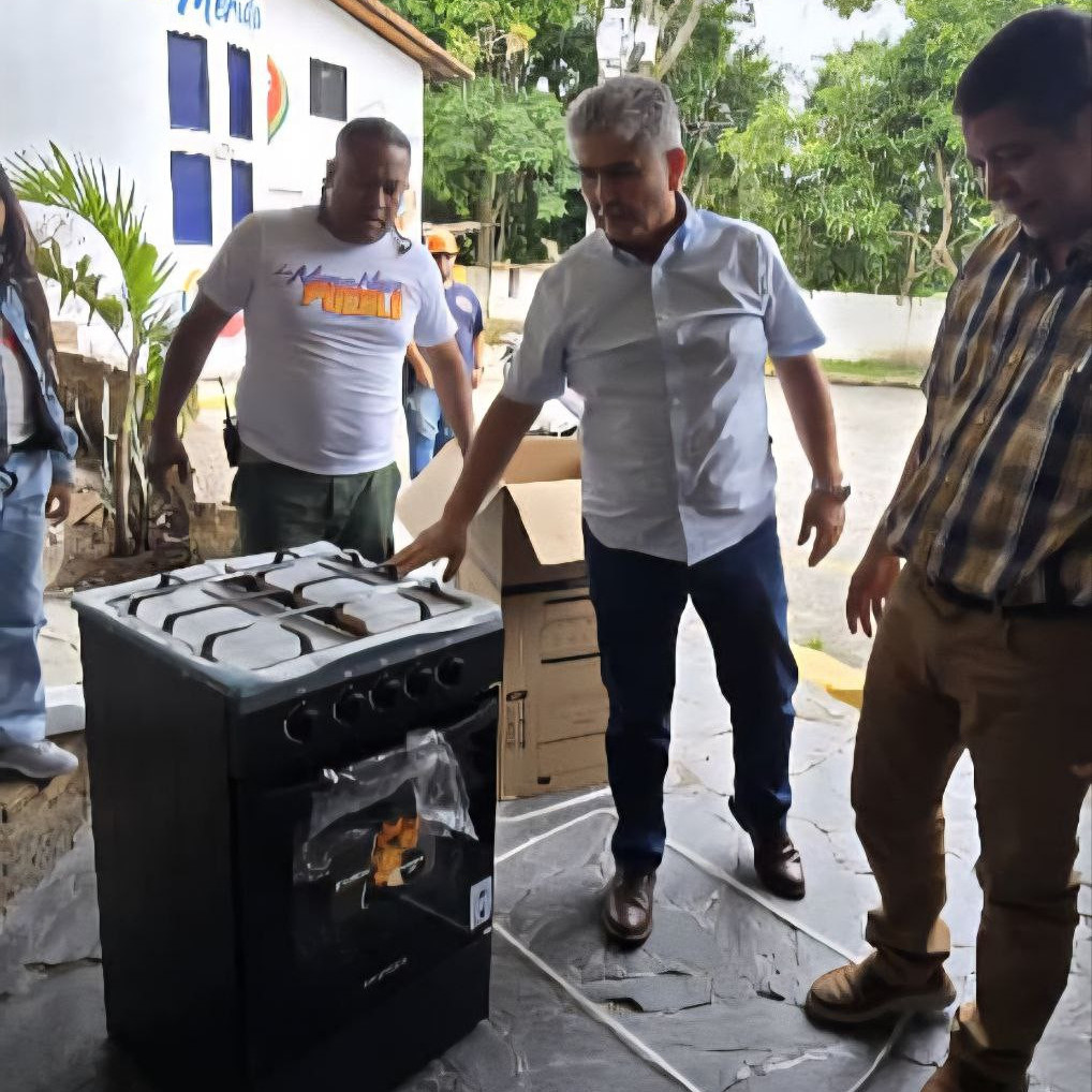 Diario Frontera, Frontera Digital,  Regionales, ,Empresa de lácteos donó cuarenta cocinas para damnificados de Mérida