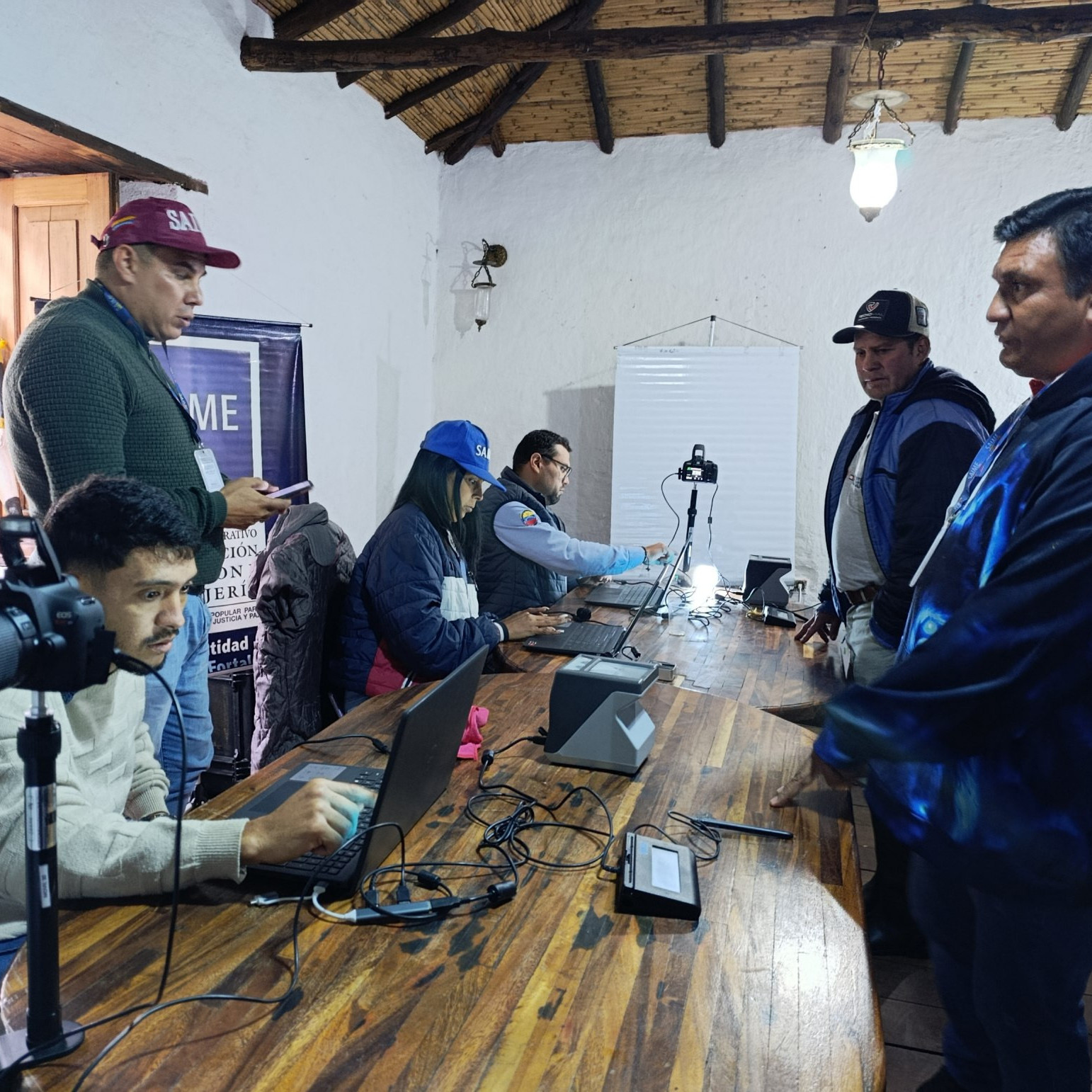 Diario Frontera, Frontera Digital,  Regionales, ,Gobierno bolivariano efectuó operativo de cedulación a afectados por emergencias en Mérida