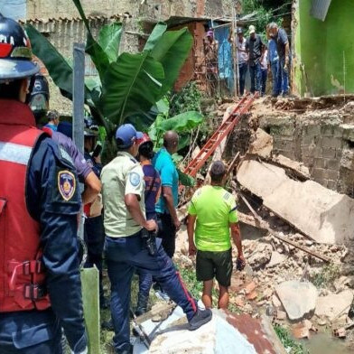 Diario Frontera, Frontera Digital,  Sucesos, ,Ocho personas heridas tras colapso de una estructura en Baruta