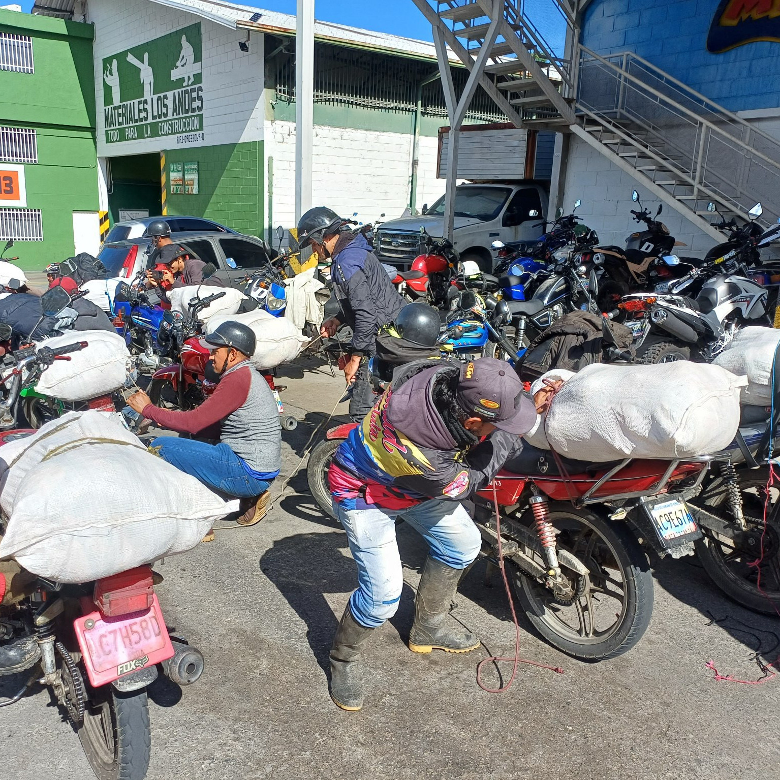 Diario Frontera, Frontera Digital,  Regionales, ,Minppal distribuyó 250 combos de alimentos a familias de Cacute