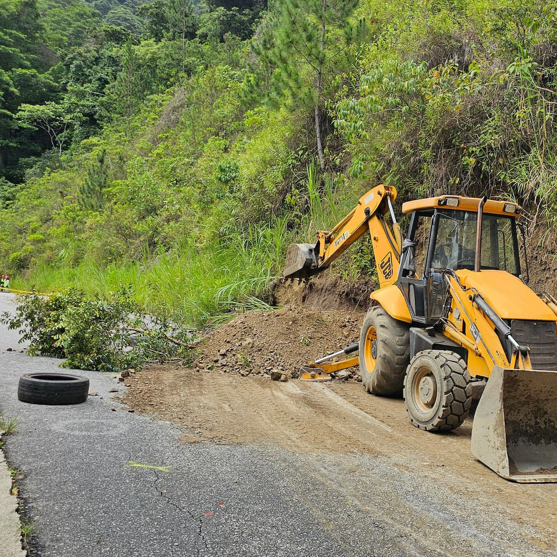 Diario Frontera, Frontera Digital,  Regionales, ,Gobierno Bolivariano habilitó paso con restricciones en la vía a San Jacinto tras deslizamiento en El Cafetal
