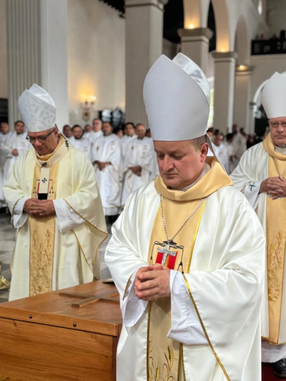 Diario Frontera, Frontera Digital,  Regionales, ,Arzobispo de Mérida acompañó a la Iglesia tachirense en la misa exequial de Monseñor Mario Moronta
