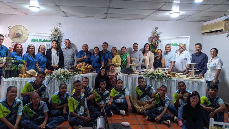 Diario Frontera, Frontera Digital,  Regionales, ,Jhonny Pérez: "Nuestros jóvenes de Saprendeh 
demuestran talento y creatividad con el proyecto del Cacao"