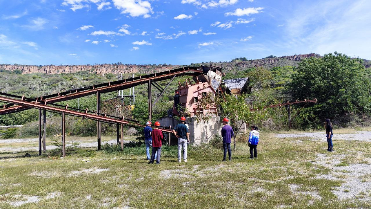 Diario Frontera, Frontera Digital,  Regionales, ,Gobernación de Mérida y empresa Sinotruk inspeccionaron el Campamento Industrial Chichuy