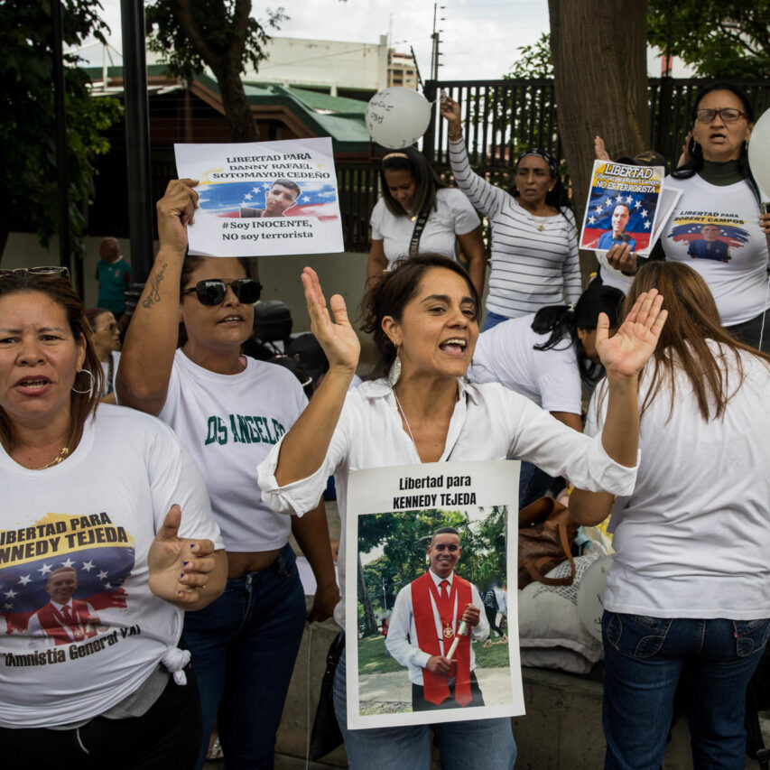 Diario Frontera, Frontera Digital,  Politica, ,Oposición rechaza agresión contra familiares de presos políticos frente al TSJ