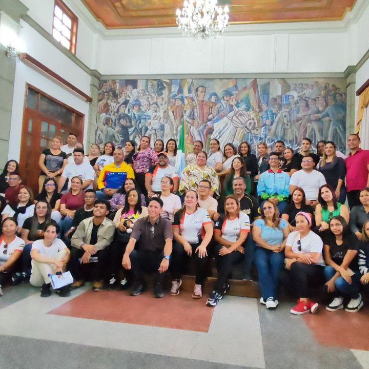 Diario Frontera, Frontera Digital,  Regionales, ,Gobernación de Mérida abanderó delegación al 1er congreso Pedagógico de Maestros y Maestras