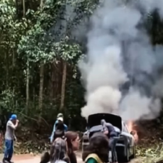 Diario Frontera, Frontera Digital,  Sucesos, ,Se quemó un carro en Bosque Pino