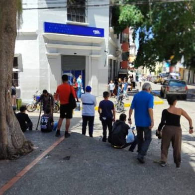 Diario Frontera, Frontera Digital,  Regionales, ,Comida y útiles escolares complican la vida de merideños que buscan hasta tres trabajos