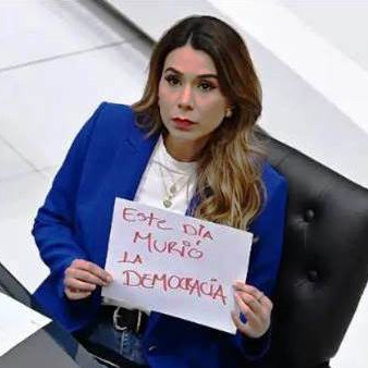 Diario Frontera, Frontera Digital,  Internacionales, ,"Ha muerto la democracia": las reacciones a la polémica reforma 
en El Salvador que permitirá la reelección presidencial indefinida