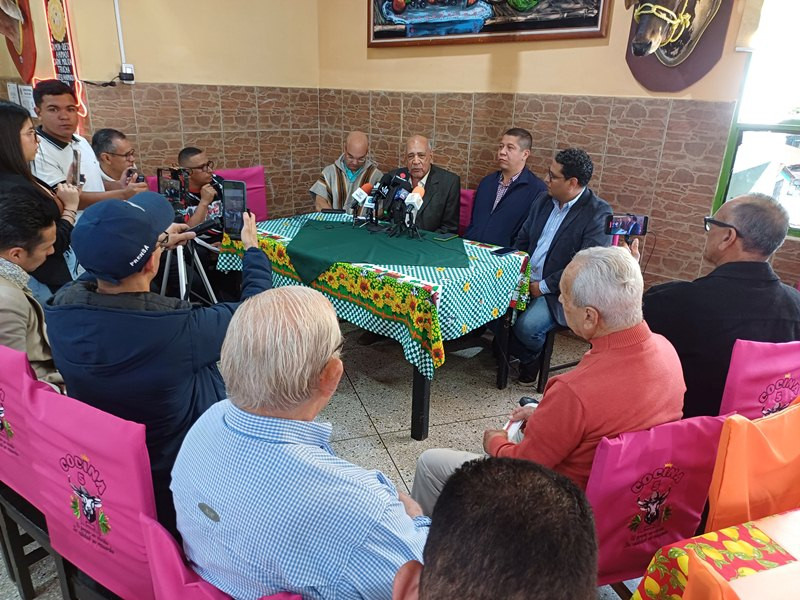 Diario Frontera, Frontera Digital,  Regionales, ,Gobernación y empresarios estrechan lazos 
para impulsar la economía en Mérida
