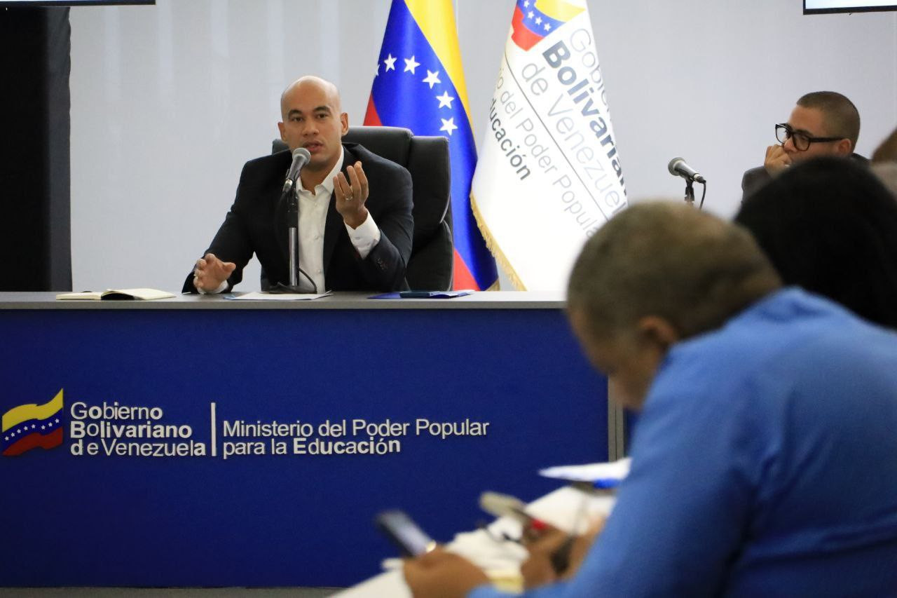 Diario Frontera, Frontera Digital,  Nacionales, ,Héctor Rodríguez pide inscribir niños en las escuelas “sin importar falta de documentos o útiles”