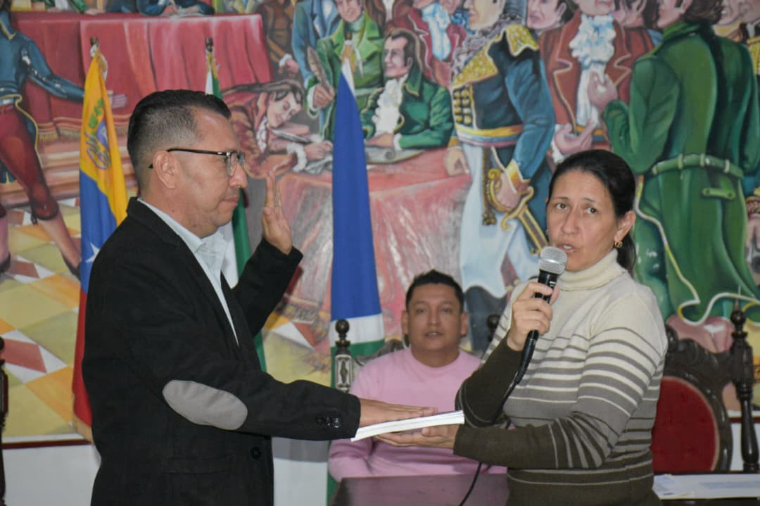 Diario Frontera, Frontera Digital,  El Vigía Panamericana, ,Jhoe Mendoza juramentado como síndico procurador del municipio Andrés Bello