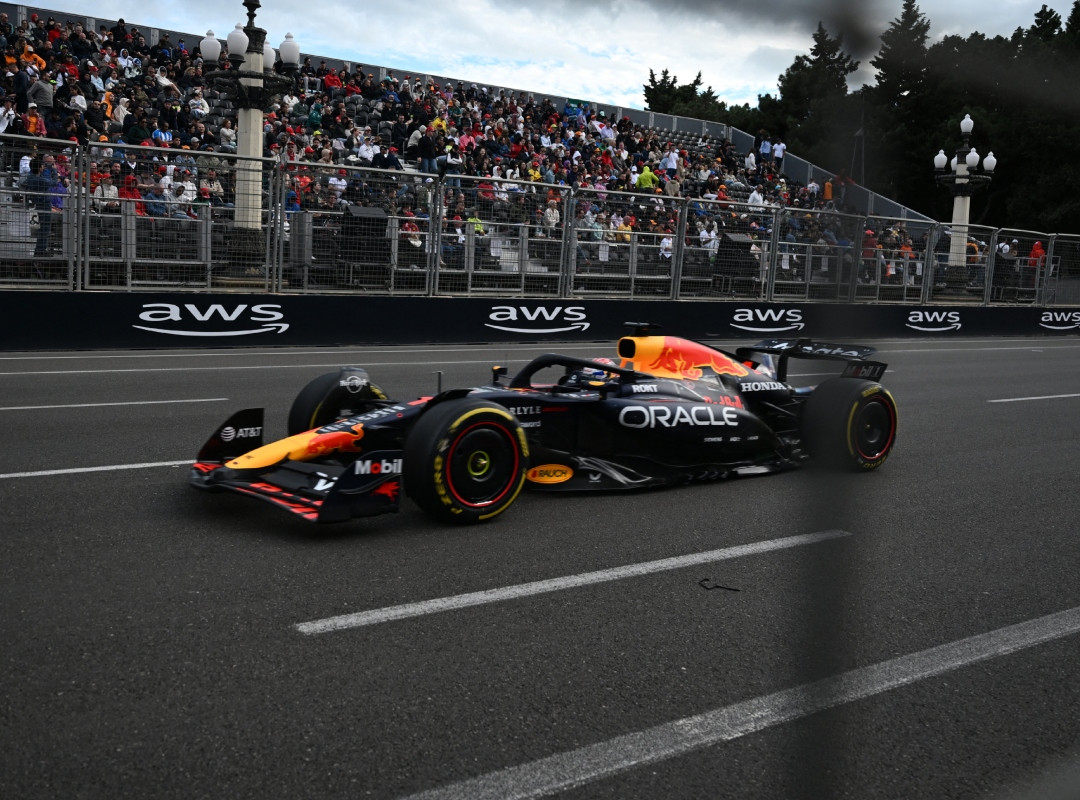 Diario Frontera, Frontera Digital,  Deportes, ,Fórmula 1: Verstappen logra la pole en Azerbaiyán tras una clasificación llena de accidentes
