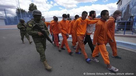 Diario Frontera, Frontera Digital,  Internacionales, ,El hecho violento ocurrió alrededor de las 02:00 hora local de este lunes (22.09.2025) y, según vídeos difundidos en redes sociales, se registraron inicialmente dos fuertes explosiones y luego varios disparos,Motín en cárcel de Ecuador deja 14 muertos
