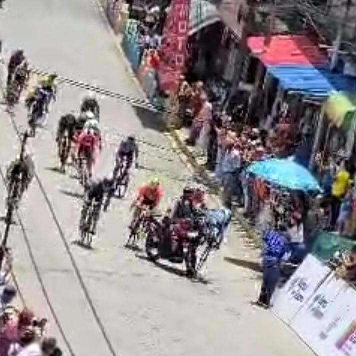 Diario Frontera, Frontera Digital,  Sucesos, ,Dos ciclistas de la Vuelta a Venezuela 2025 arrollados por un motorizado de Polimérida en Obispo Ramos de Lora
