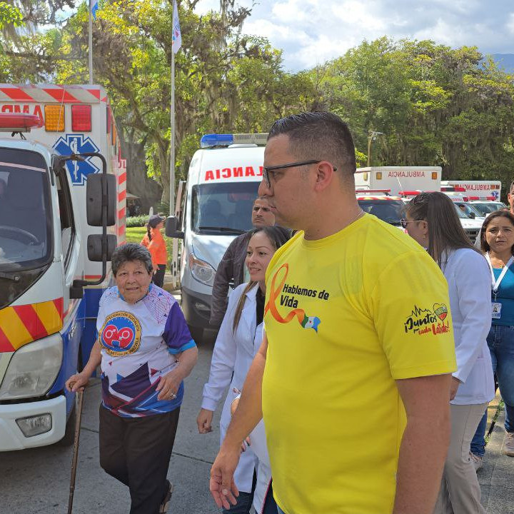 Diario Frontera, Frontera Digital,  Regionales, ,Gobernador Arnaldo Sánchez fortalece el sistema de salud con nueve ambulancias