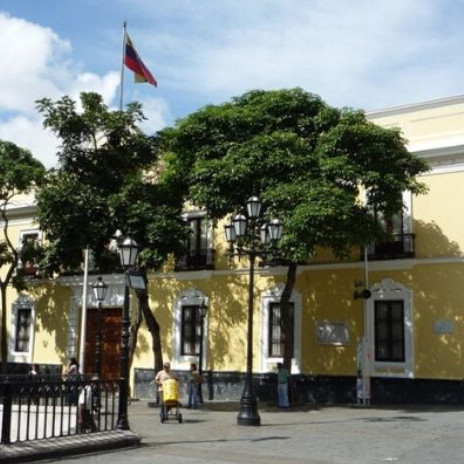 Diario Frontera, Frontera Digital,  Nacionales, ,Canciller Yván Gil: Barco destructor misilístico de EEUU asalta a pescadores atuneros en el Caribe