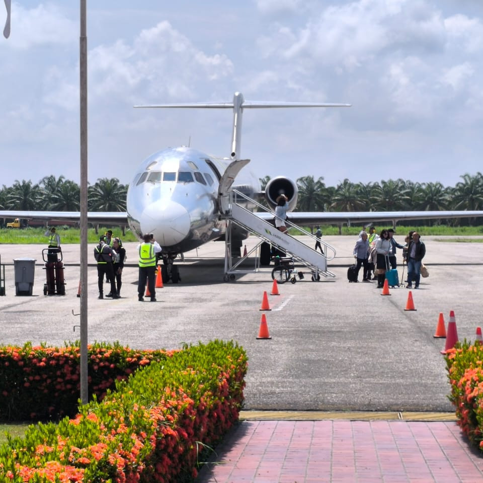 Diario Frontera, Frontera Digital,  El Vigía Panamericana, ,Aterrizó primer vuelo en el Aeropuerto Relámpago del Catatumbo en Colón del Zulia