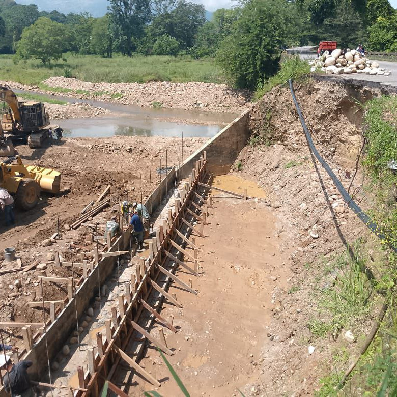 Diario Frontera, Frontera Digital,  Regionales, ,Gobierno de Mérida construye muro ciclópeo para proteger el puente Gavilanes