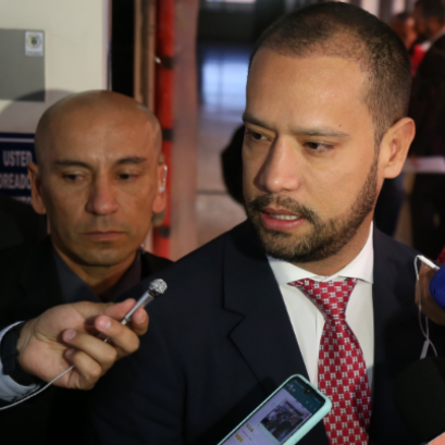 Diario Frontera, Frontera Digital,  Internacionales, ,Colombia: Condenan a 7 años de prisión domiciliaria 
a Diego Cadena, exabogado de Álvaro Uribe