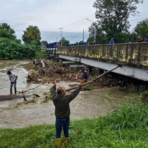 Diario Frontera, Frontera Digital,  Nacionales, ,Colapsó puente recién inaugurado tras fuertes lluvias en Portuguesa