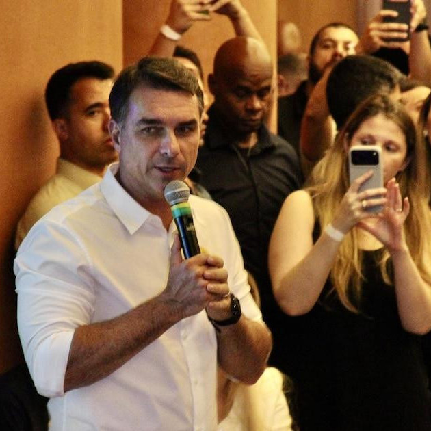 Diario Frontera, Frontera Digital,  Internacionales, ,Flávio Bolsonaro retoma visitas a su padre en medio de elecciones