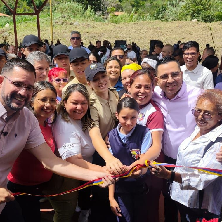 Frontera Digital, Diario Frontera, Concejo Municipal de Libertador respalda inauguración de cancha en Los Curos