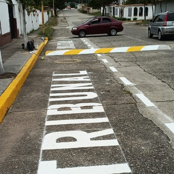 Diario Frontera, Frontera Digital,  Regionales, ,Alcaldía de Mérida ejecuta demarcación en avenida Flor de Mayo