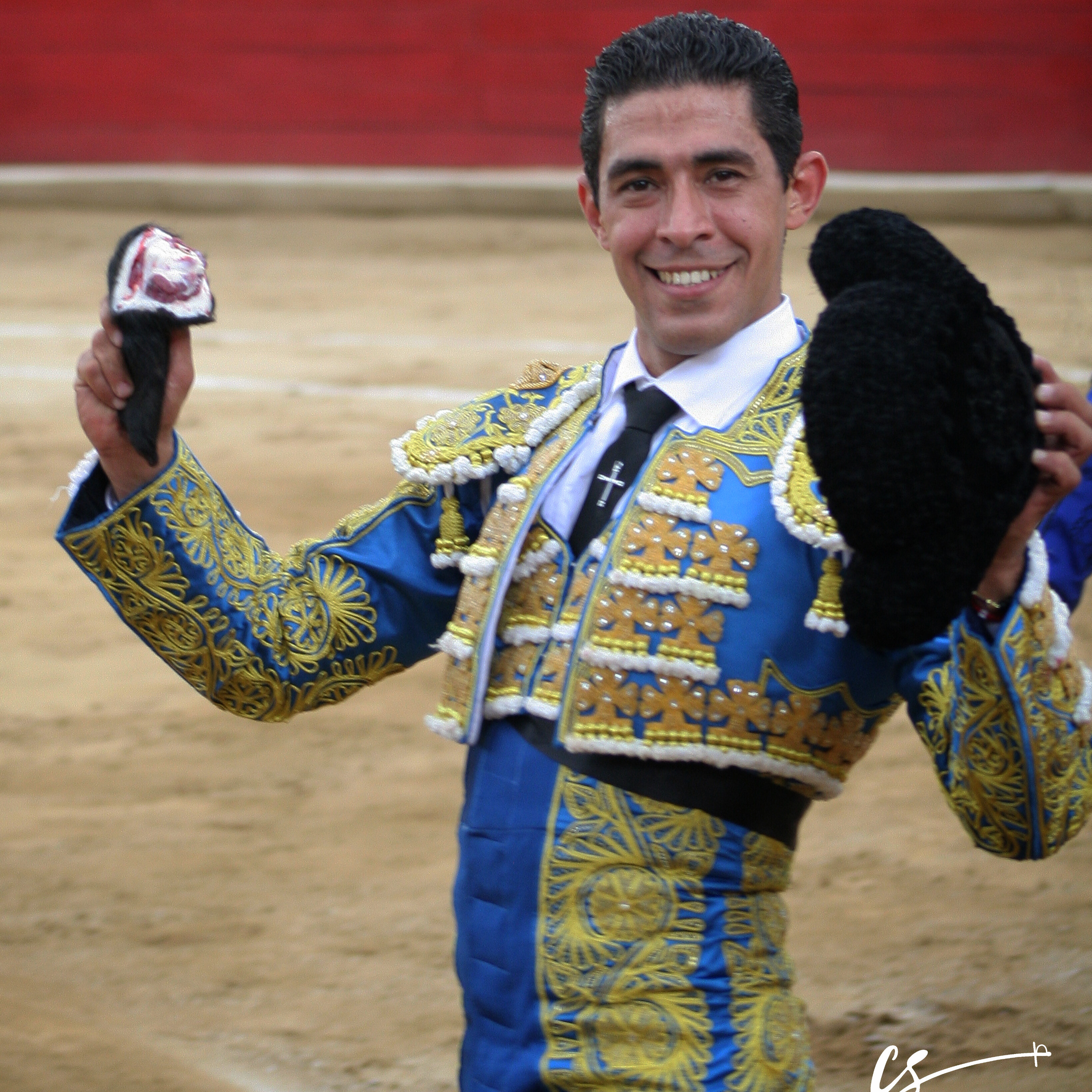 Diario Frontera, Frontera Digital,  Entretenimiento, ,Fortísimo percance este domingo para el matador Manolo Muñoz