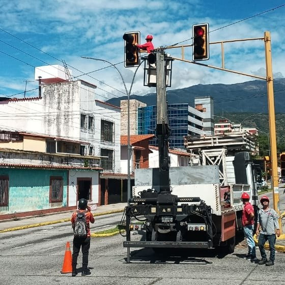 Diario Frontera, Frontera Digital,  Regionales, ,Alcaldía de Mérida optimiza red de semáforos
