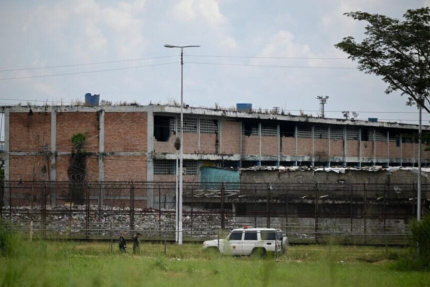Diario Frontera, Frontera Digital,  Nacionales, ,Familiares reportaron que más de 300 presos de Tocuyito iniciaron una huelga de hambre