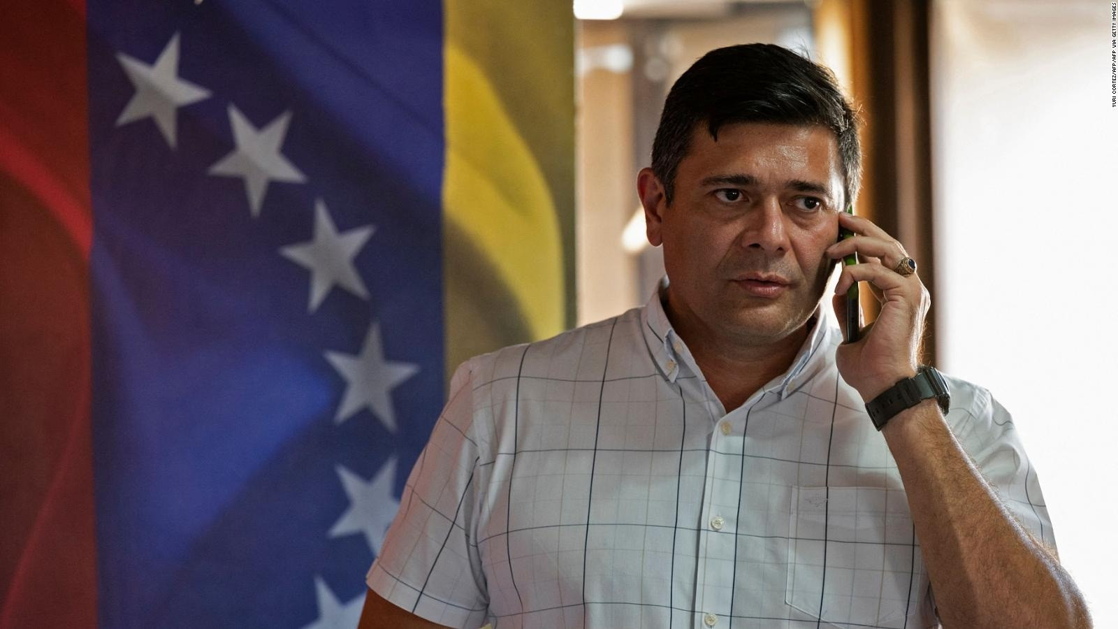 Diario Frontera, Frontera Digital,  Politica, ,Retiran grillete electrónico a Freddy Superlano y recibe libertad plena