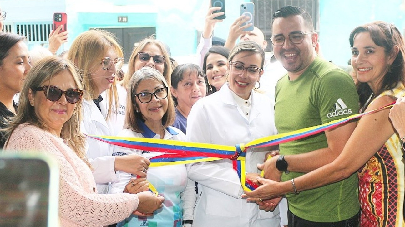 https://www.test.fronteradigital.com.ve/Arnaldo Sánchez reinauguró Clínica de los Trabajadores de la Gobernación de Mérida