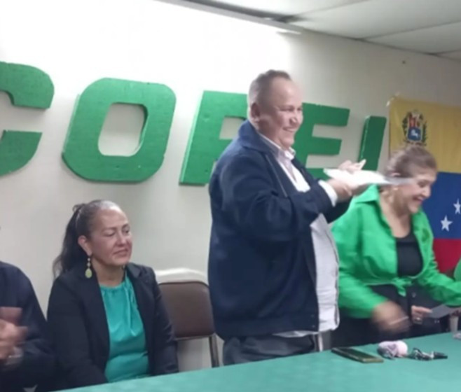 Diario Frontera, Frontera Digital,  Regionales, ,En un acto de carácter familiar y social realizado en la sede de Copei Odcca Mérida el organismo funcional Mujer y Familia de esta organización política a cargo de Yanira Vera reconoció el trabajo que permitió dar a conocer el legado del Dr Luis Herrera Campins ex presidente de Venezuela al cumplirse el primer centenario de su nacimiento,Comisión Centenaria de Luis Herrera Campins reconocida en Mérida por difundir su legado