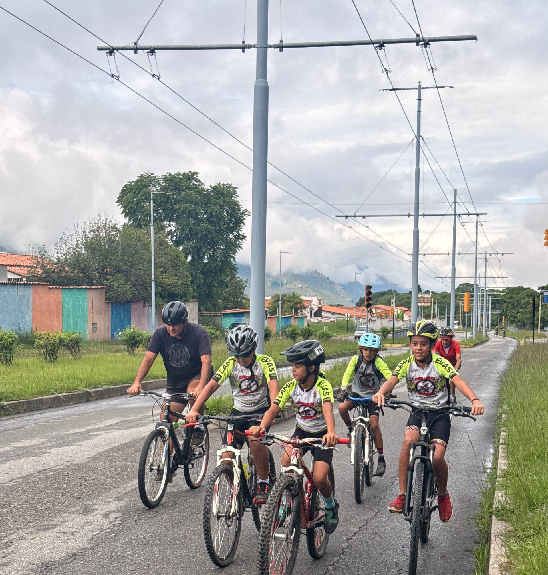 Diario Frontera, Frontera Digital,  Regionales, ,Este proyecto no solo representa una oportunidad para el ejercicio, sino también un llamado a la conciencia ciudadana para proteger la vida de quienes transitan sobre dos ruedas,Mérida estrena ciclovía recreativa en la vía del Trolebús