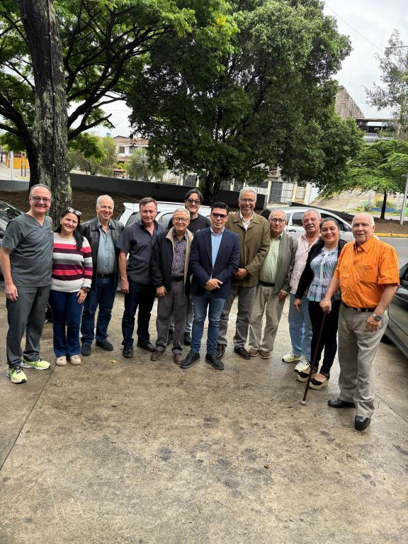 Diario Frontera, Frontera Digital,  Regionales, ,Dr. Virgilio Castillo reafirmó su compromiso con la salud integral del profesorado y su grupo familiar, fortaleciendo la presencia institucional en el occidente del país. Foto: Prensa Apula - IPP,Dr. Virgilio Castillo anuncia nuevo servicio de fisiatría y fisioterapia 
para profesores y familiares del Núcleo ULA Táchira