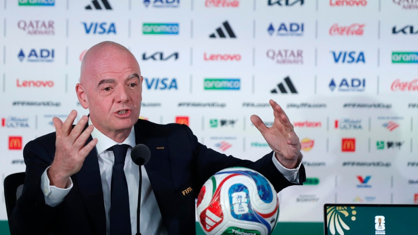 Diario Frontera, Frontera Digital,  Copa Mundial FIFA 2026, ,En tanto, centenares de personas brindaron un recibimiento digno de un campeón o héroe al árbitro somalí Omar Artan, este mismo miércoles en Mogadiscio.,Presidente de la FIFA rompió el silencio sobre la controversial expulsión 
de un árbitro en EEUU a horas del Mundial